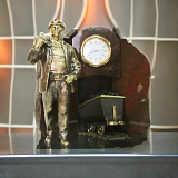 Часы сувенирные настольные